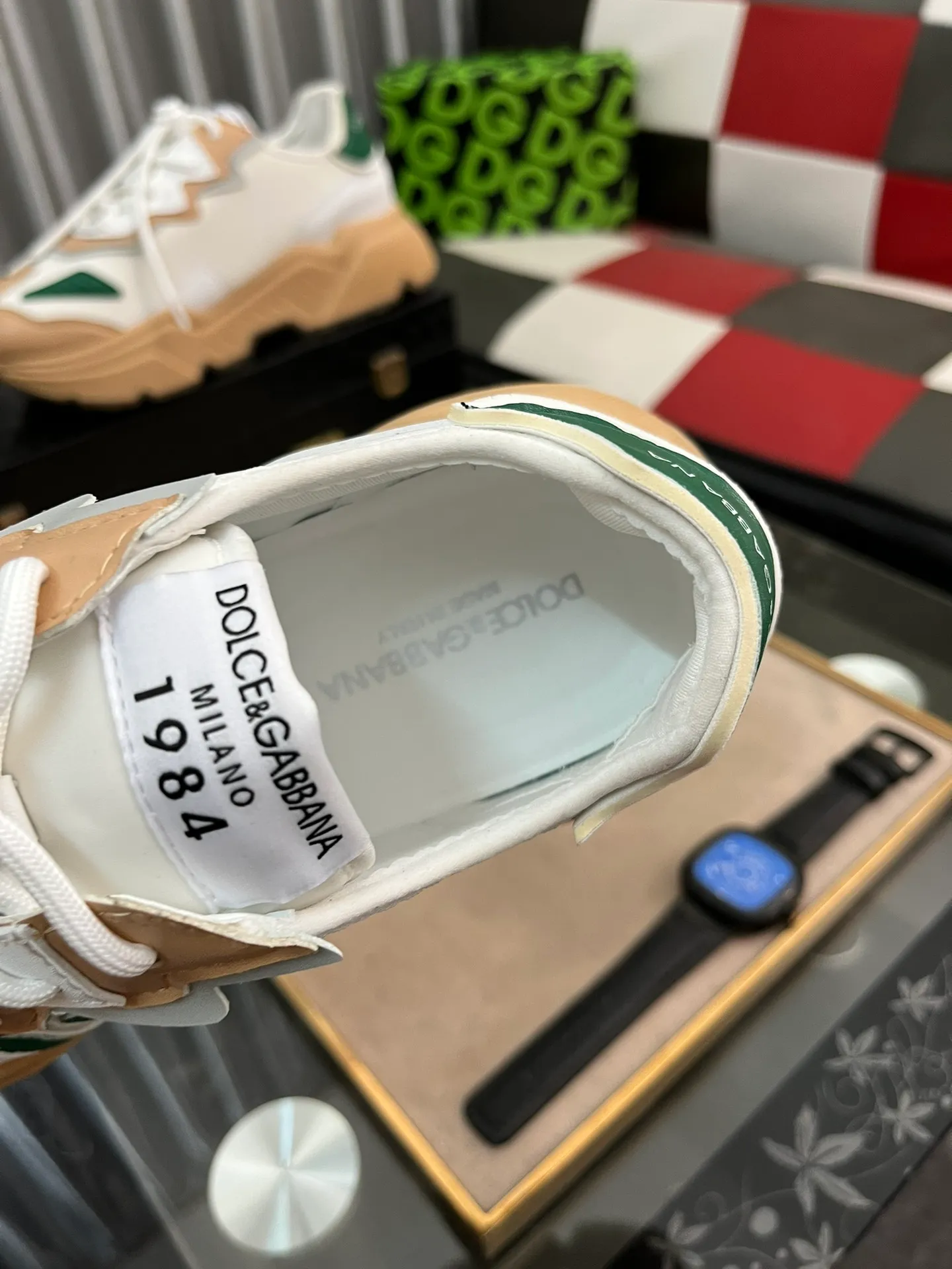 Men's shoes 💰480⌚️⌚️[DOLCE&GABBANA] DG hot style ♦️: Fashionable casual shoes 🇨🇳Official website original 1:1 mold opening, original quality 💯Fine workmanship, high-end luxury ☘The upper is made of imported fly weave, comfortable and breathable, sheepskin foot pads 🌴rubber wear-resistant outsole, comfortable to wear🍍Versatile style, high-grade men. 🤓🤓Number of yards: 38-46